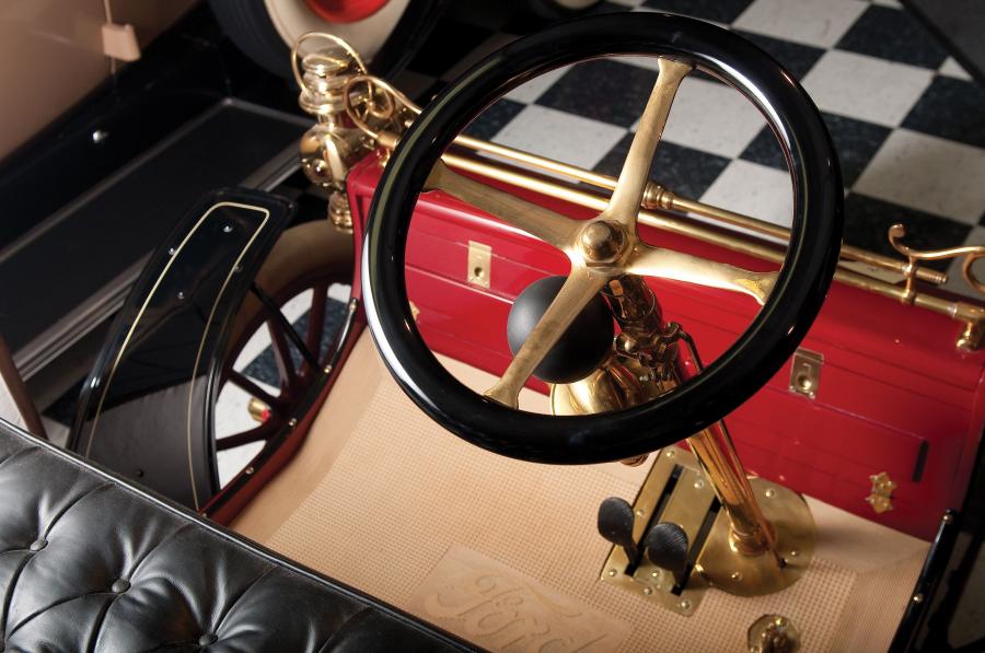  Ford Model A Rear Entry Tonneau 1903 года  (фото 33 из 39)